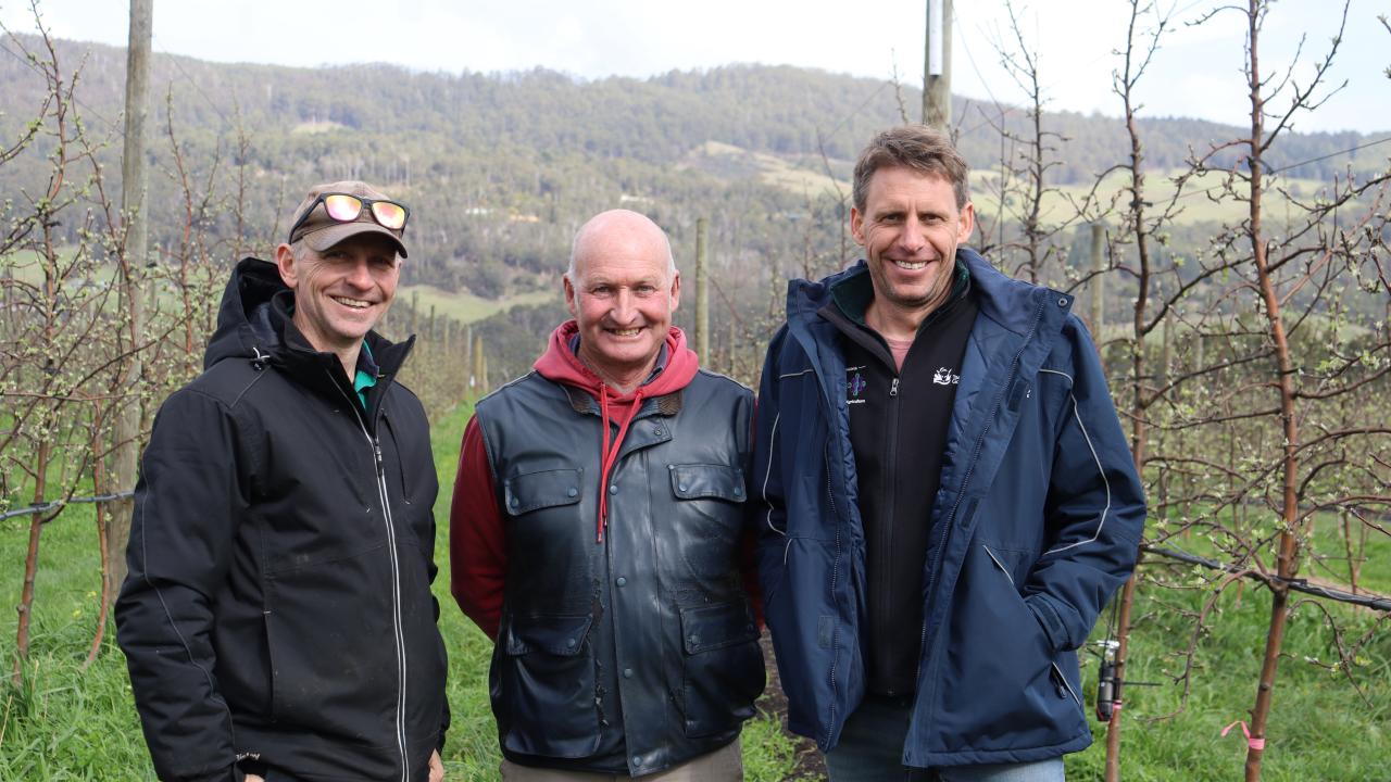 Matthew Price from Our Mates Farm, Scott Price of R&R Smith with Project Lead Dr Nigel Swarts