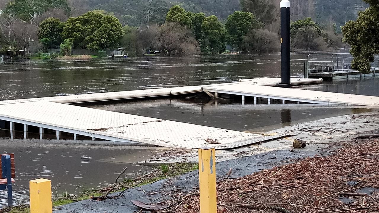 Derwent flooding at the Esplanade, New Norfolk