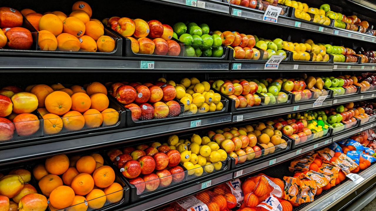 Groceries Groceries